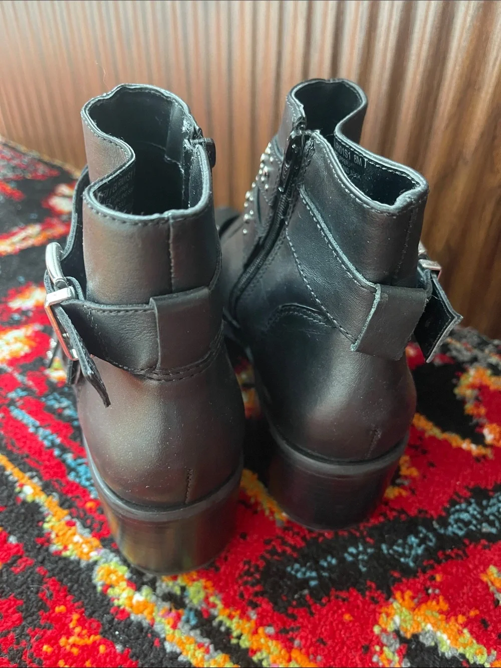 Steve Madden Black Leather Studded Buckle Ankle Booties Size 8